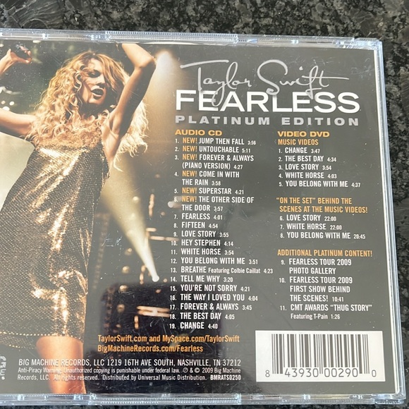 Taylor Swift ‘Fearless’ Platinum Edition CD- Original Version - Picture 3 of 5